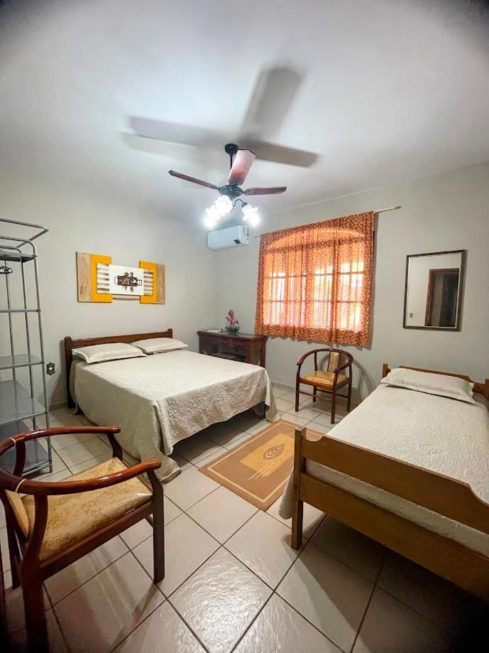 Casa Caldas Novas, Piscina Aquecida, Max 12 Pessoas, Locacao Minima De 2 Noites *